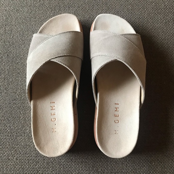 M. Gemi Neutral Beige Mule Sandals, Size 7.5 - Picture 3 of 3